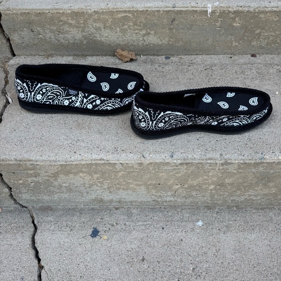 Trooper America Black and White Slippers Unisex Men’s 9/Women’s 11 - Picture 5 of 9